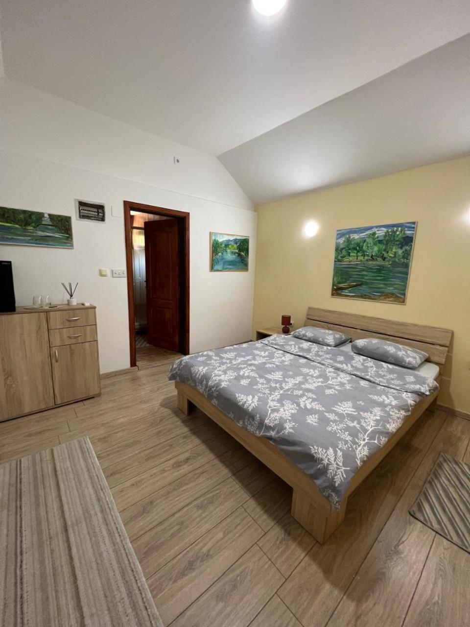 Apartments Svera Даниловград Экстерьер фото