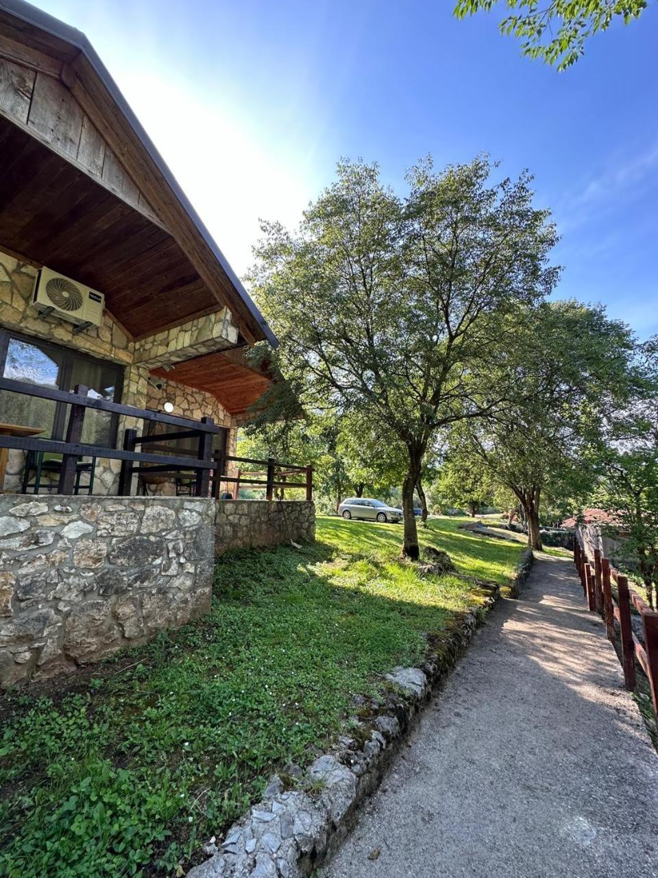 Apartments Svera Даниловград Экстерьер фото